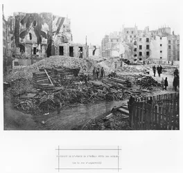 Edifício da avenida da ópera, rua do Butte des Moulins Rua Saint-Roch, Paris, 1858-78